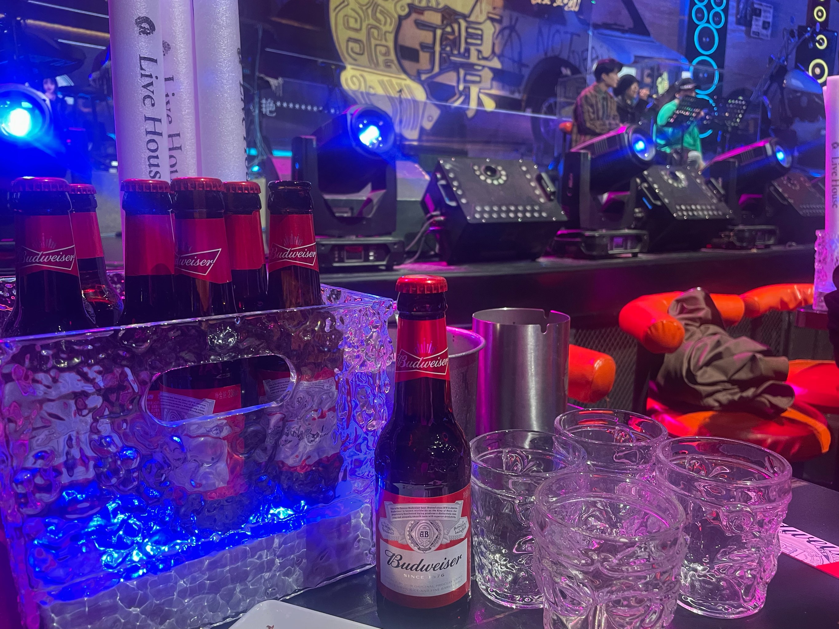 上海商务ktv中低端区别解析-嘉定区ktv预定